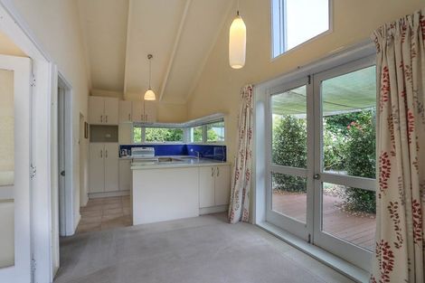 Photo of property in 2/207a Waimea Terrace, Beckenham, Christchurch, 8023