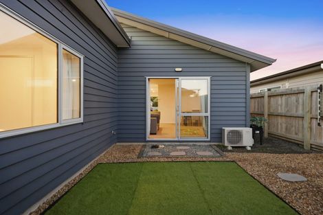 Photo of property in 16 Harore Road, Takanini, 2112