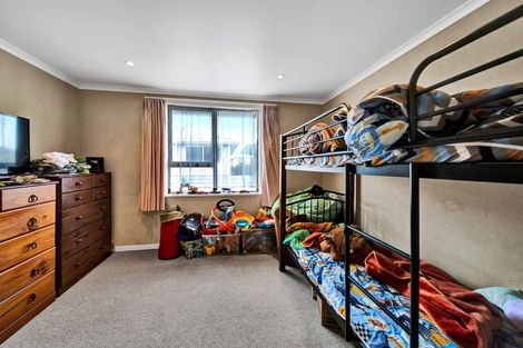 Photo of property in 13 Bone Crescent, Hawera, 4610