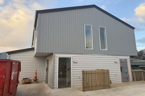 Photo of property in 20c Edwards Avenue, Henderson, Auckland, 0610