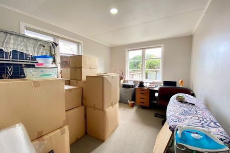 Photo of property in 98/98a Glenpark Avenue, Frankleigh Park, New Plymouth, 4310