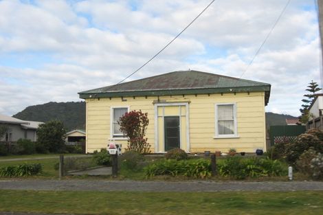 Photo of property in 23 Doyle Street, Blaketown, Greymouth, 7805