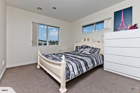 Photo of property in 11 Remuremu Street, Long Bay, Auckland, 0630