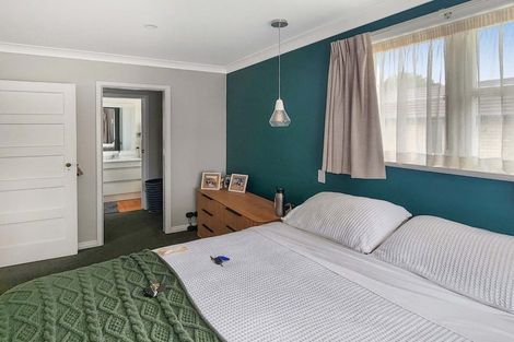 Photo of property in 21 Bristol Street, Trentham, Upper Hutt, 5018