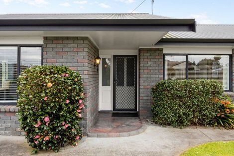 Photo of property in 1 Halcione Close, Flagstaff, Hamilton, 3210