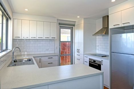 Photo of property in 1/19 Queenspark Drive, Parklands, Christchurch, 8083