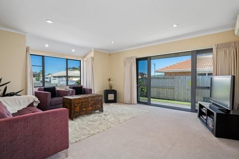 Photo of property in 28 Stableford Drive, Pyes Pa, Tauranga, 3112