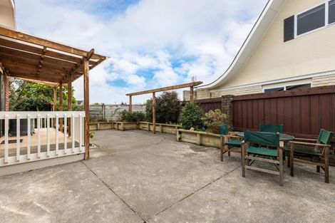 Photo of property in 10 Ruskin Place, Westown, New Plymouth, 4310