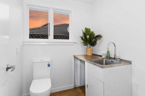 Photo of property in 18 Pinewood Avenue, North New Brighton, Christchurch, 8083