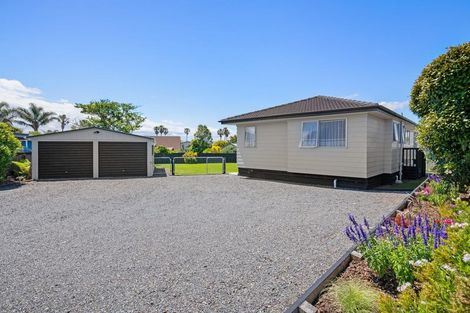 Photo of property in 4 Leaming Place, Clarks Beach, 2122