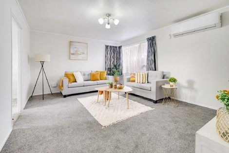 Photo of property in 15 Almay Place, Clover Park, Auckland, 2019