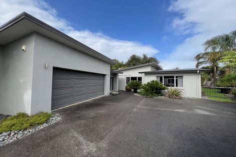 Photo of property in 20 Azure Place, Huntington, Hamilton, 3210