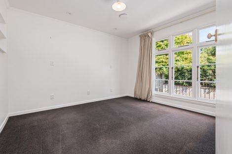 Photo of property in 162 Victoria Avenue, Hokowhitu, Palmerston North, 4410