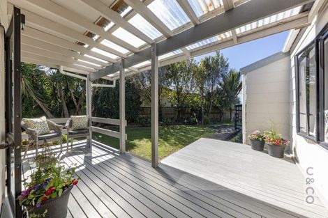 Photo of property in 14 Alice Street, Riverhead, 0820