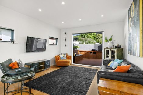 Photo of property in 1/15a Box Hill, Khandallah, Wellington, 6035