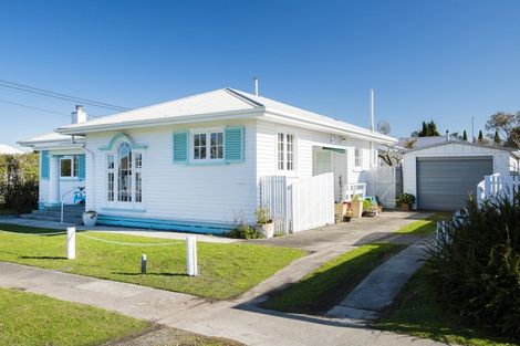 Photo of property in 102 Ballance Street, Whataupoko, Gisborne, 4010