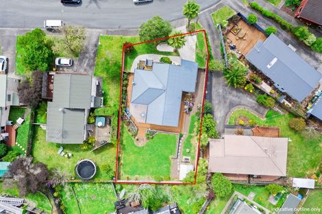 Photo of property in 22 Jumento Place, Unsworth Heights, Auckland, 0632