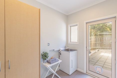 Photo of property in 16 Basil Place, Mount Pleasant, Christchurch, 8081