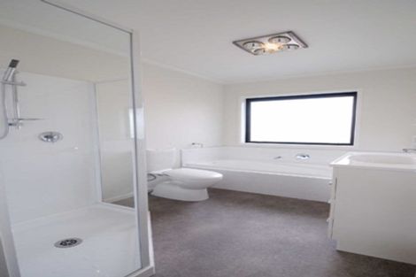 Photo of property in 48 Shillingford Boulevard, Rolleston, 7615