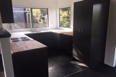 Photo of property in 1/22 Valecrest Place, Bayview, Auckland, 0629