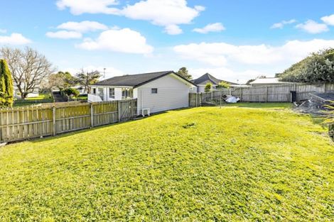 Photo of property in 34 Frobisher Way, Clendon Park, Auckland, 2103