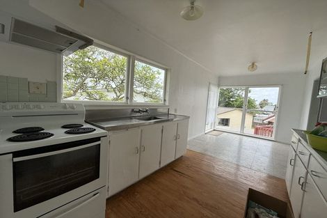 Photo of property in 9 Justin Place, Te Atatu Peninsula, Auckland, 0610
