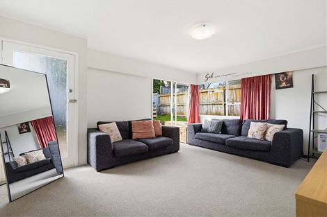 Photo of property in 2/15a Mcintyre Road, Mangere Bridge, Auckland, 2022