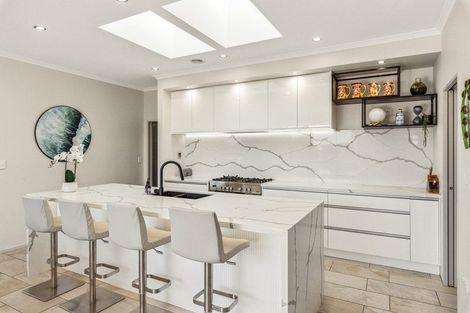 Photo of property in 6 Taranui Way, Paraparaumu Beach, Paraparaumu, 5032