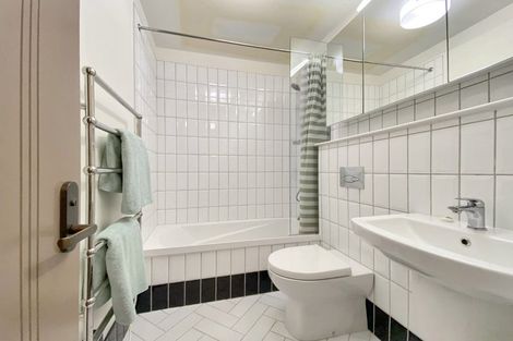 Photo of property in 109/3 Roxburgh Street, Mount Victoria, Wellington, 6011