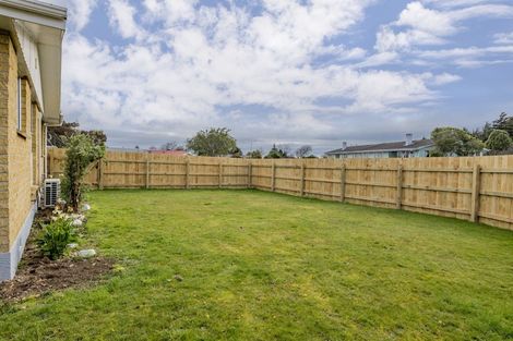 Photo of property in 42 Hinemoa Street, Levin, 5510