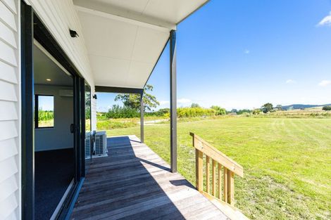 Photo of property in 20 Journeys End, Tapora, 0977