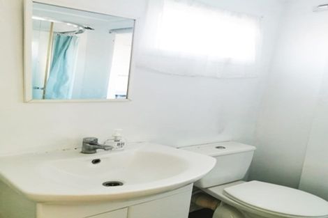 Photo of property in 39b Forrest Hill Road, Milford, Auckland, 0620