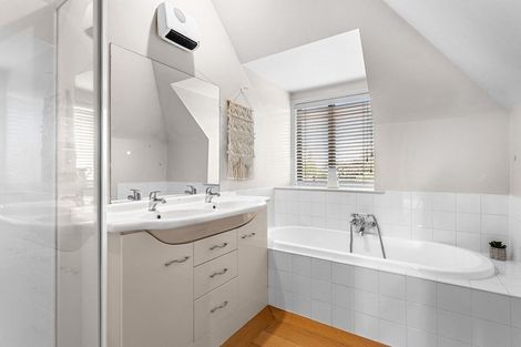 Photo of property in 177 Blighs Road, Strowan, Christchurch, 8052