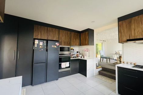 Photo of property in 15 Constable Lane, West Harbour, Auckland, 0618