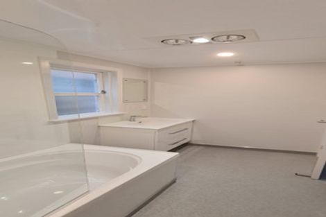 Photo of property in 9 Lipman Street, Mount Victoria, Wellington, 6011