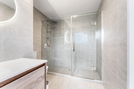 Photo of property in 2 Boocock Crescent, Orewa, 0931