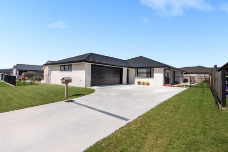 Photo of property in 23 Fearnley Grove, Pyes Pa, Tauranga, 3112