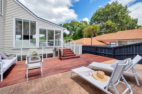 Photo of property in 32k Parr Terrace, Castor Bay, Auckland, 0620