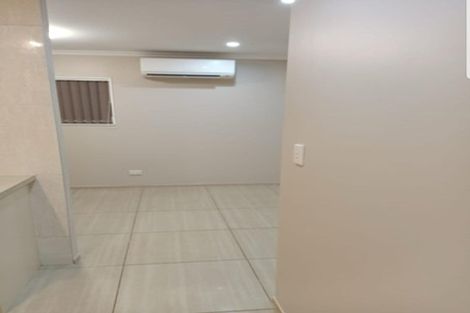 Photo of property in 232 Botany Road, Golflands, Auckland, 2013