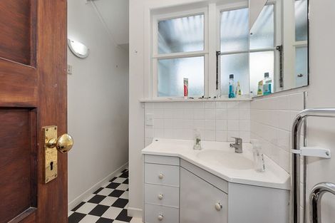 Photo of property in 52 Claude Street, Fairfield, Hamilton, 3214