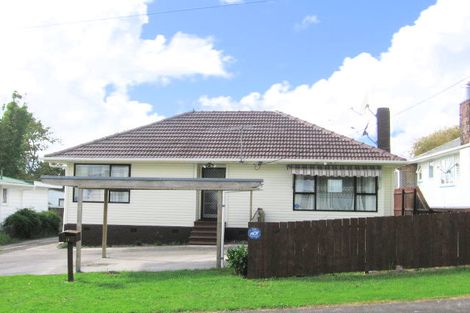 Photo of property in 1/13 Kereru Street, Henderson, Auckland, 0612