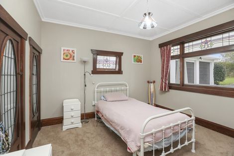 Photo of property in 28 Dorset Avenue, Westown, New Plymouth, 4310