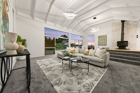 Photo of property in 91 Mountain Road, Henderson Valley, Auckland, 0612