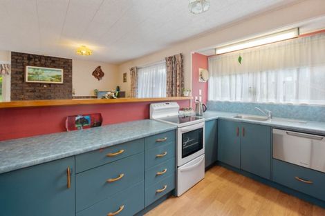 Photo of property in 15 Tawavale Street, Pukehangi, Rotorua, 3015