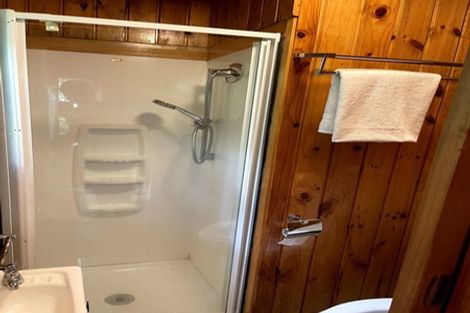 Photo of property in 7a Tinopai Road, Titirangi, Auckland, 0604