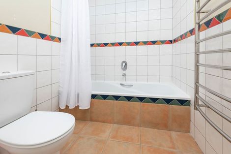 Photo of property in 18 Evelyn Road, Cockle Bay, Auckland, 2014