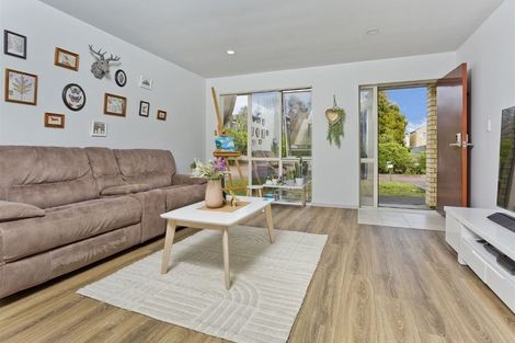 Photo of property in Albany Gardens, 29 Masons Road, Oteha, Auckland, 0632