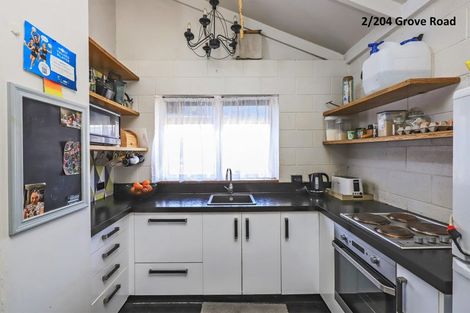 Photo of property in 1/204 Grove Road, Mayfair, Hastings, 4122