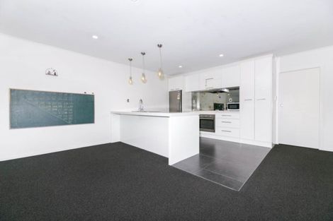 Photo of property in 2/50 Taharoto Road, Takapuna, Auckland, 0622
