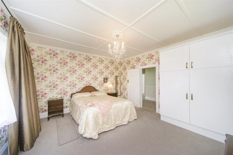 Photo of property in 7 Station Road, Marton, 4710